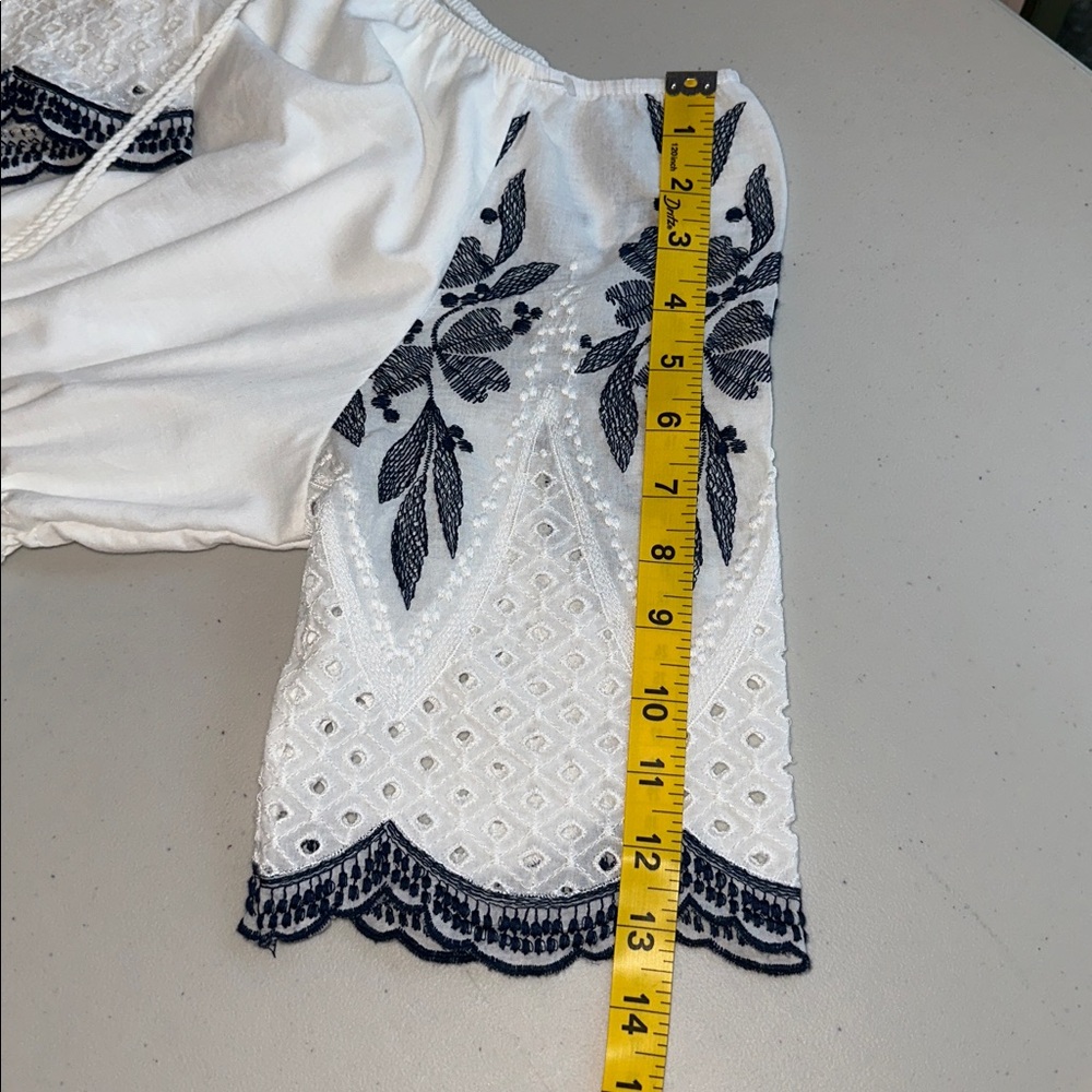 Kindred Elegant White and Blue Embroidered Dress Size S. - Picture 12 of 16